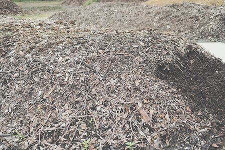 有机堆肥堆 土壤耕作肥料生产地面回收工业生物农场制造业施肥图片