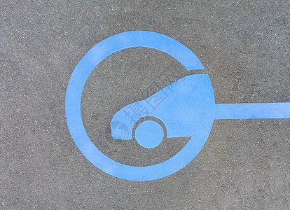 EV  沥青上的电动汽车快速充电站标志车站力量电力环境电动车电缆速度引擎收费发动机图片