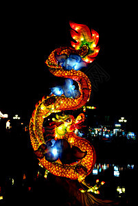 中国风格的龙灯在灯笼节上图片