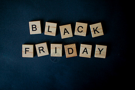 黑色星期五从木块上传来销售季节零售字母红色营销笔记季节性促销商业图片