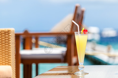 马尔代夫 旅行 假日 鸡尾酒天空水池海滩海岸线餐厅酒吧椰子热带海岸奢华图片