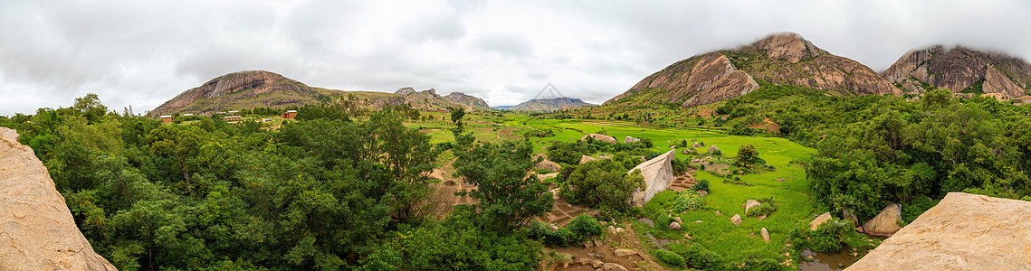 绿地和绿地的景观照照照 西南公园环境旅行植物植物群房子国家全景农业冒险图片