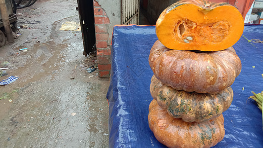 市场上的新鲜健康南瓜蔬菜农场葫芦农业橙子生产庆典假期食物感恩图片