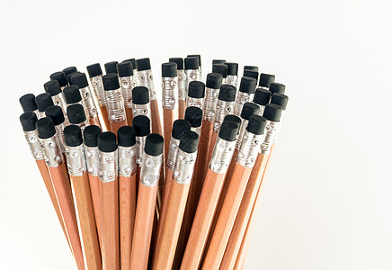 铅笔尾端的擦拭器 一组铅笔橡皮金属团体工艺白色艺术教育棕色木头办公室图片