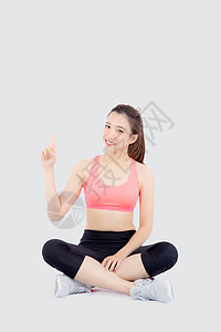 美丽的肖像 年轻的年轻女性在体育锻炼中充满自信手指福利女士衣服幸福女孩运动装身体微笑训练图片