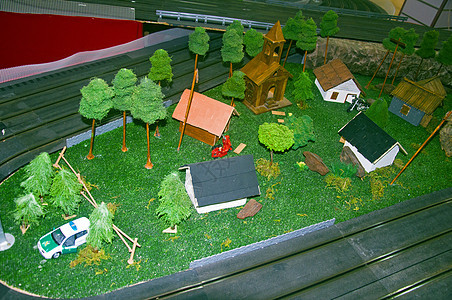 小玩具教堂 不同的房子和树木周围房屋手工场景丝带游戏驾驶灯笼火炉装饰蓝色图片