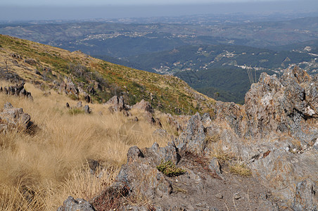 葡萄牙阿罗卡附近的山峰公园高地旅游农村环境森林草地冒险远足天空图片