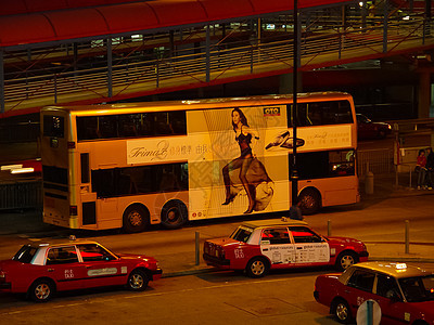 香港之夜的街道 香港市的夜光灯场景游客店铺旅游商业景观建筑学市中心建筑街道图片