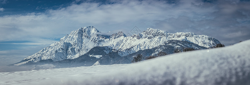 奥地利阿尔卑斯山 地貌和风景全景天空登山宽屏顶峰石头太阳荒野悬崖岩石图片
