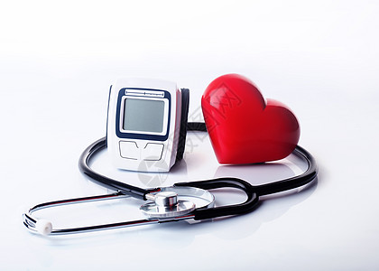 白色背景的听诊镜 感光计和心脏乐器医疗心脏病药品医生工具心率心脏病学诊断专家图片