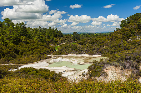 新西兰Waiotapu热热区绿松石湖山脉旅游陨石风景天空衬套地标岩石矿物沸腾图片