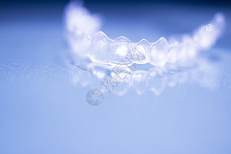 保存器样板和透明牙齿整牙器固定器健康牙医保健牙套保护咬合板塑料夹板卫生图片