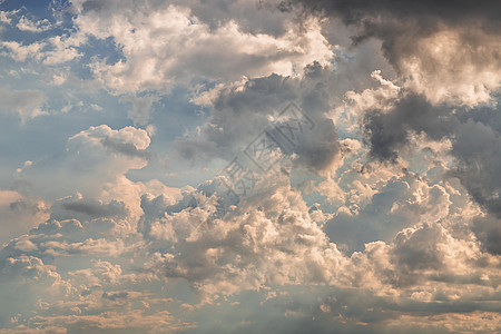 美丽的蓝天与云背景 天空 cloudsSky 与云天气自然云蓝色阳光日落纹理风暴幸福气氛天堂戏剧性气候生活图片