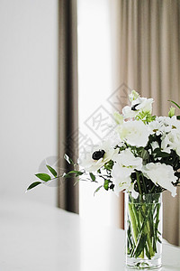 花瓶和家居装饰 豪华室内设计等花束花植物房间房子假期奢华卧室品牌家具女士展示图片