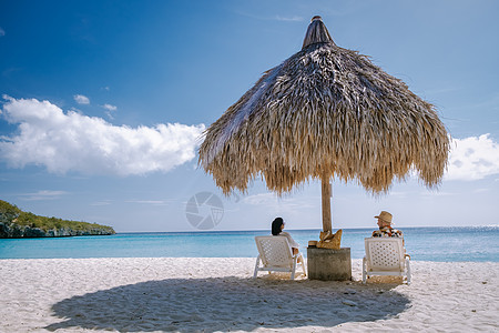 Curacao加勒比岛的卡萨布海滩热带岛屿闲暇女性椅子晴天旅游海滩旅行海洋图片