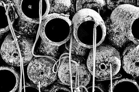 在圣波尔码头捕鱼章鱼和网的陷阱环境社区黏土海洋生物食物塑料血管漂浮齿轮海岸图片