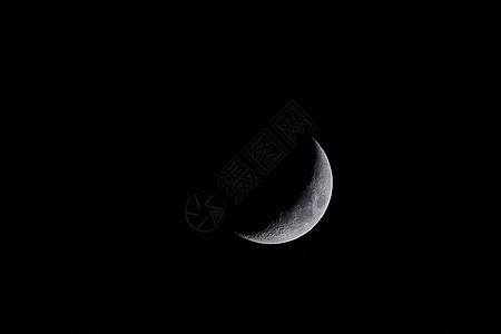 夜晚月亮在黑暗的黑天空上卫星球体星星天空辉光天文学望远镜宇宙科学月球图片
