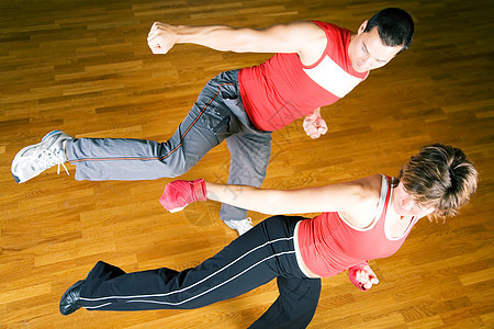 武术比赛有氧运动太保生活方式冲孔空手道拳击陪练训练韧性跆拳道图片