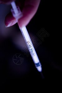 由护士手持的胰岛素注射注射器外科医院处方麻醉手术疫苗药店治疗诊所塑料图片