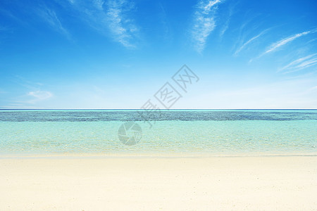 沙地水天天气蓝色假期阳光旅行支撑海浪海岸天空海滩图片