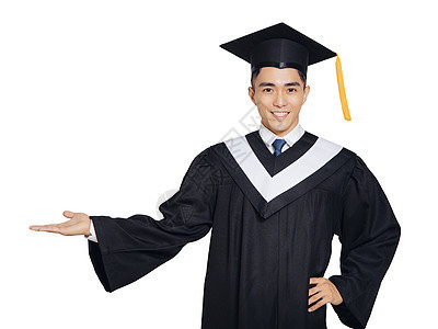 微笑着的男毕业后学生在空手露面图片