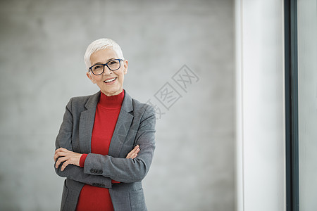 继续渴望成功大厅水平商业活力员工白色人士眼镜头发微笑图片