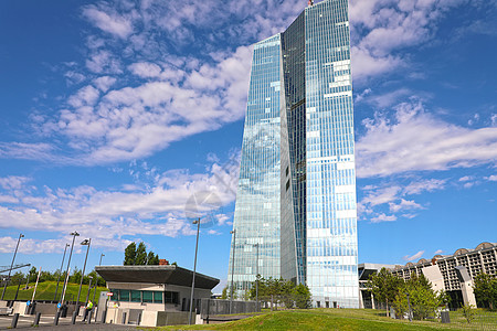 德国法兰克福2019 年 6 月 1 日 位于德国法兰克福的欧洲中央银行所在地金融商业经济办公室银行业天空银行座位摩天大楼投资图片