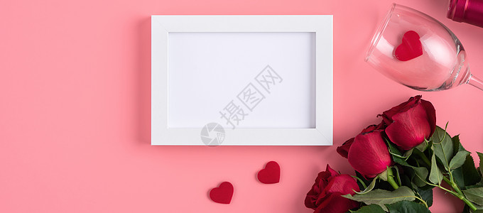 以粉红背景的图片框架概念纪念情人节记忆Name礼物庆典巧克力玫瑰假期花瓣花束高架照片卡片图片