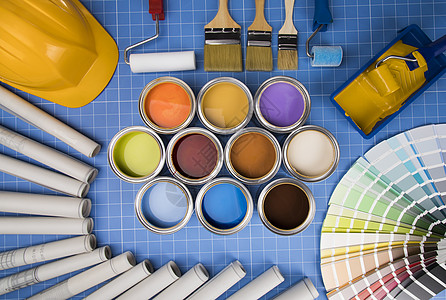 五颜六色的油漆罐家务用具装潢金属装修打印工具滚筒家庭作业车轮图片