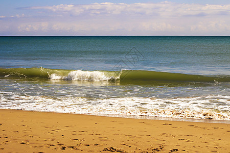 阿利坎特州拉马里娜海滩上的阳光日海浪支撑海岸线海岸假期旅行海滩季节晴天天堂图片