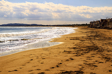 阿利坎特州拉马里娜海滩上的阳光日海滩天堂海岸海岸线支撑海浪天空海洋季节假期图片