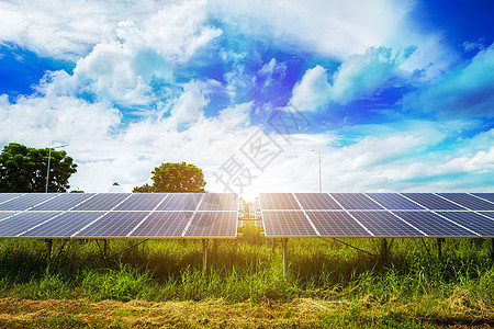 蓝天背景下的太阳能电池板替代能源概念 清洁能源 绿色能源电气技术晴天太阳天空科学控制板活力发电机商业图片