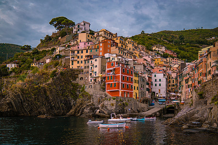 里奥马焦雷西克特雷 利古里亚 意大利 欧洲的美景 地中海的海景 旅游概念背景建筑学女士夫妻城市村庄房子旅行游客建筑物假期图片