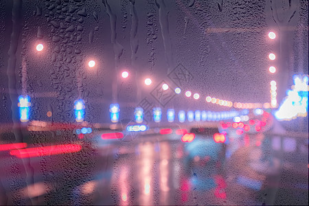 雨天挡风玻璃秋天高速公路高清图片