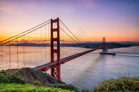 旧金山的金门大桥橙子旅行旅游游客假期城市天际景观电缆日出图片