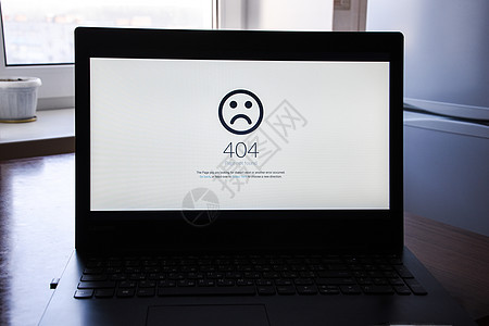 计算机 404 错误故障概念 商务笔记本电脑或办公笔记本电脑 P商业技术网络数据展示桌子监视器软件键盘垃圾图片