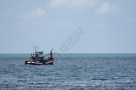 穿越Sattahip和Koh Kham的船海洋蓝色旅游旅行运输地平线海岸港口海滩钓鱼图片