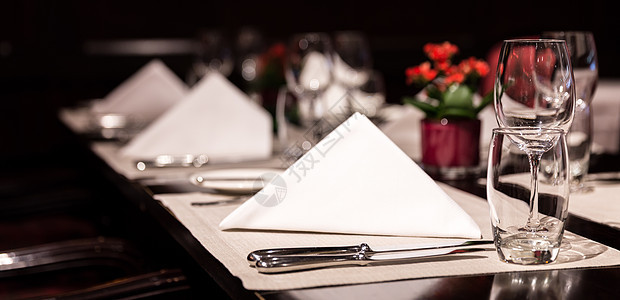 订制表格设置水晶派对服务庆典奢华商业勺子午餐桌子玻璃图片