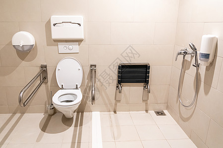 为残疾人配备特殊设备的洗手间; 专门设备图片