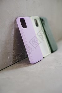 智能手机案例 紫色 白和绿硅酮案例 来保护电话图片