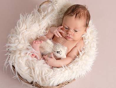 正在睡觉的新生儿婴儿男孩孩子乐队眼睛女孩摄影童年婴儿床毛皮女儿新生图片