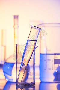 实验室玻璃玻璃静物实验器皿生物乐器管子化学测试烧瓶技术图片