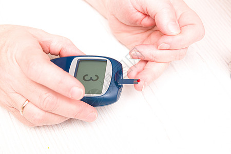 糖尿病概念条纹日记测试仪表疾病饮食和声监视器药品治疗图片