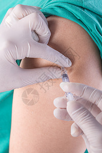 护士注射器为病人提供疫苗的护士注射器诊所流感治疗剂量医生药品免疫注射女性疾病图片