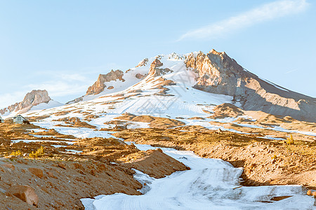 夏天滑雪在胡德山顶上跑旅行火山国家假期路线力量山脉公吨雪山公园图片