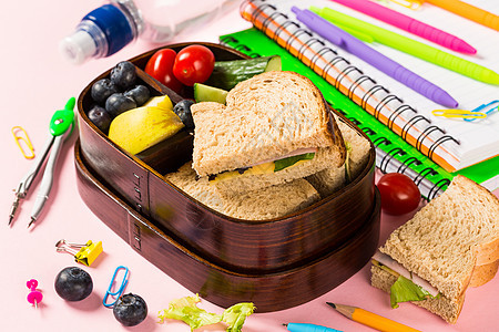 配三明治的学校木制午餐箱饮食工具盒子小吃教育营养材料孩子们补给品食物图片