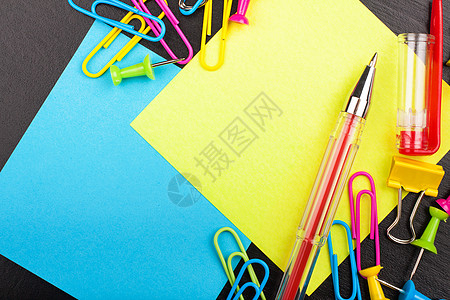 重返学校概念笔记本贴纸日记配件工具家庭作业学习床单创造力文档图片
