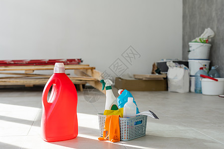 清洁服务 装有海绵 化学剂瓶和洗涤棒的桶子 橡胶手套 家用设备家政边界地面房子塑料工具框架家务办公室沙发图片