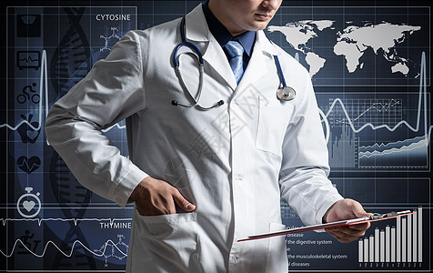医生在平板上保存记录药品男人界面技术从业者数据医院保健软垫科学图片