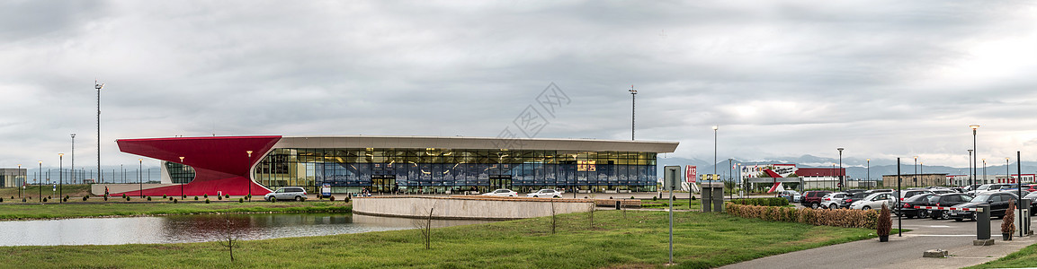 格鲁吉亚库塔伊西机场大楼运输喷射航空航班窗户旅行交通场景航天空气图片